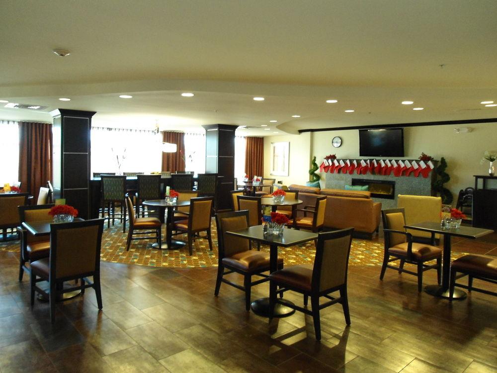 Holiday Inn Express And Suites Alpine By Ihg Bagian luar foto