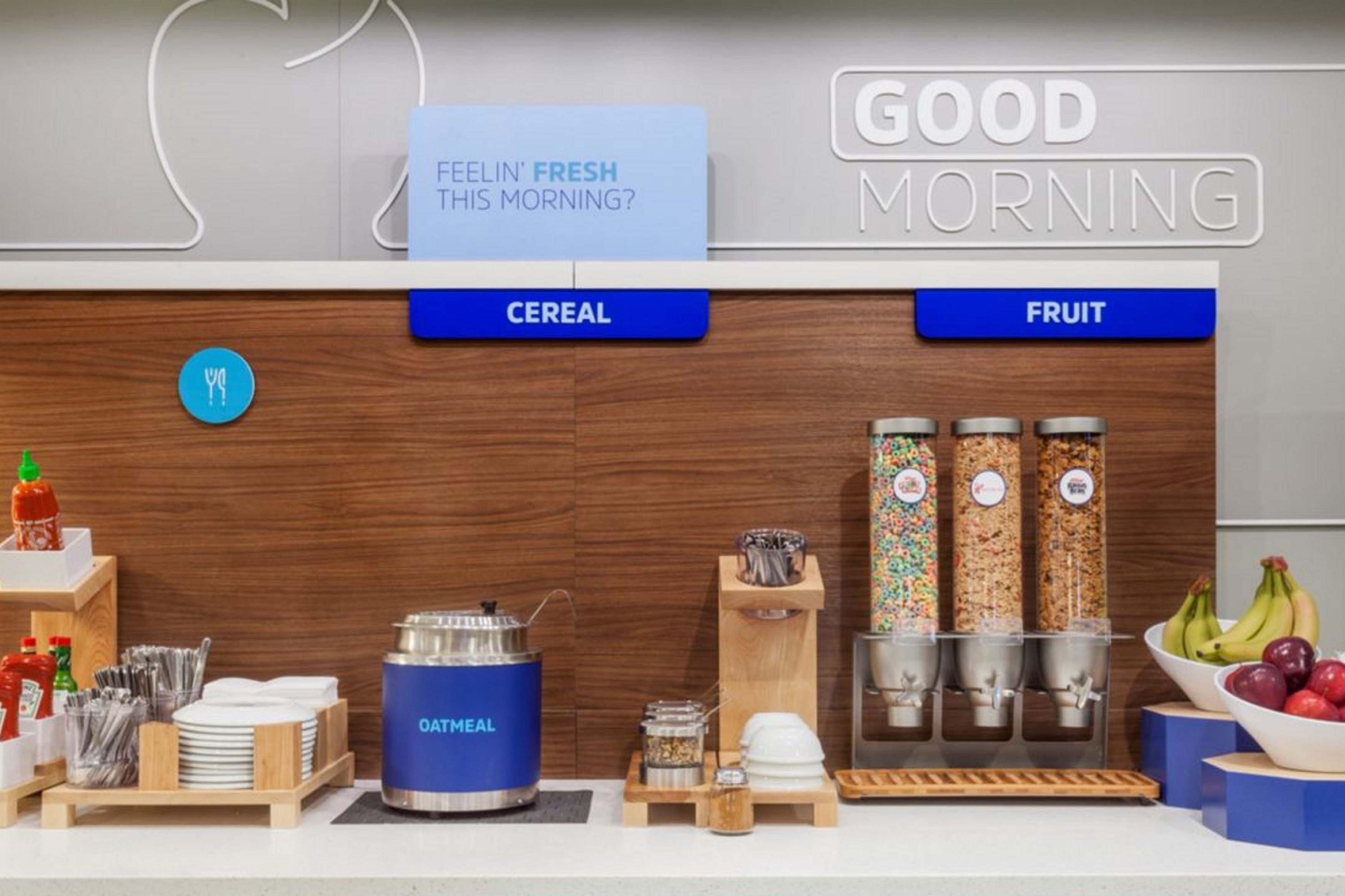 Holiday Inn Express And Suites Alpine By Ihg Bagian luar foto
