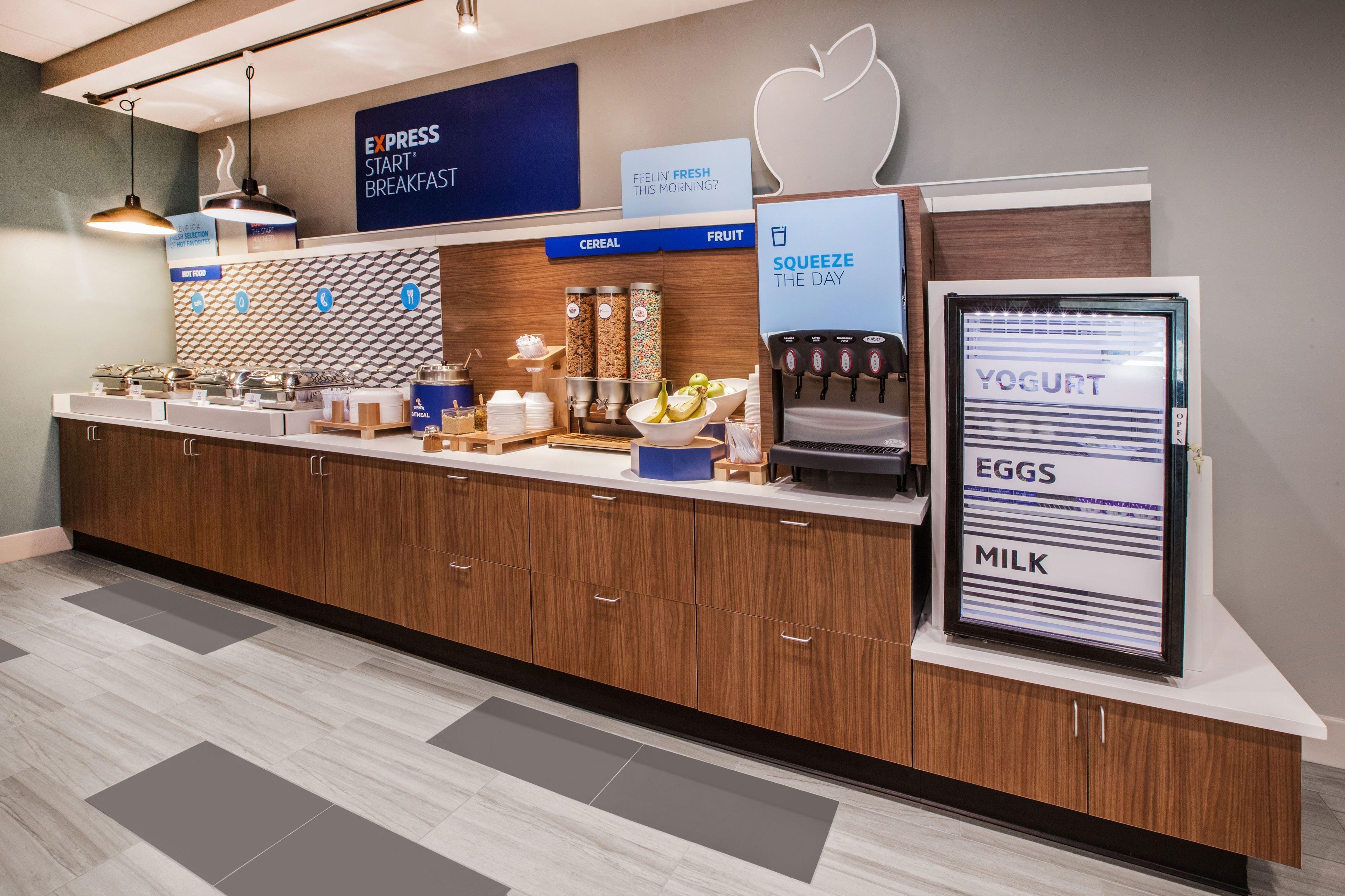 Holiday Inn Express And Suites Alpine By Ihg Bagian luar foto