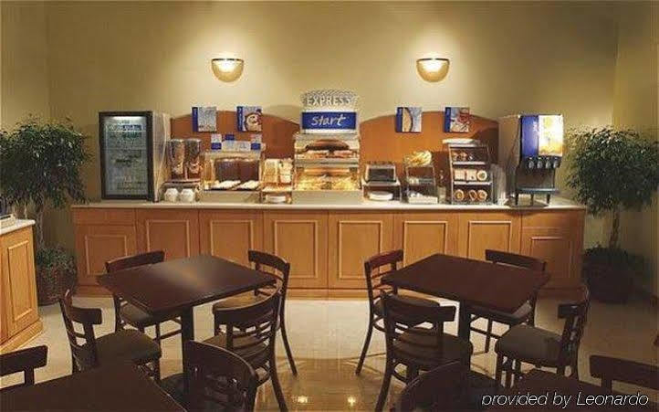 Holiday Inn Express And Suites Alpine By Ihg Bagian luar foto