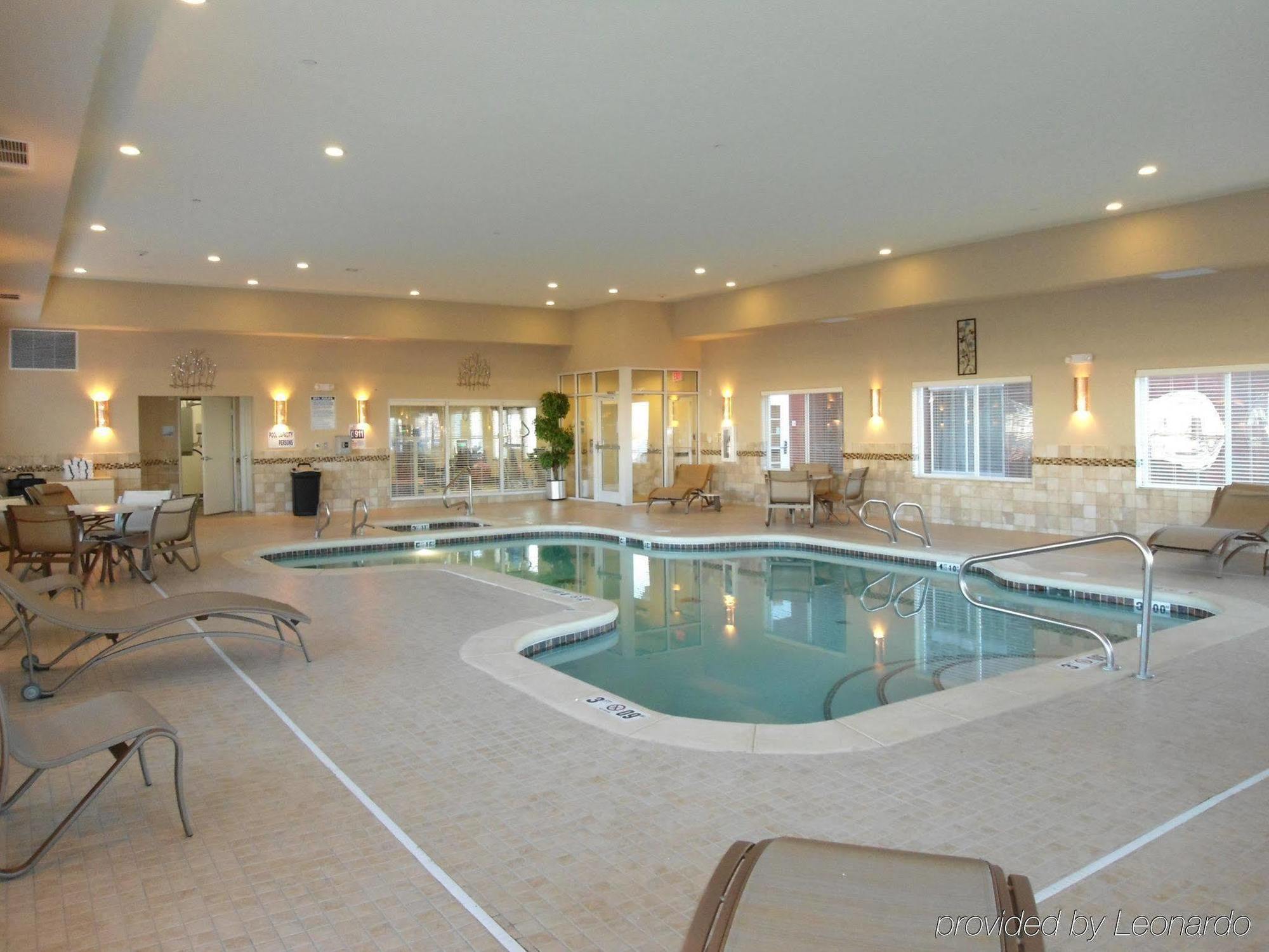 Holiday Inn Express And Suites Alpine By Ihg Bagian luar foto